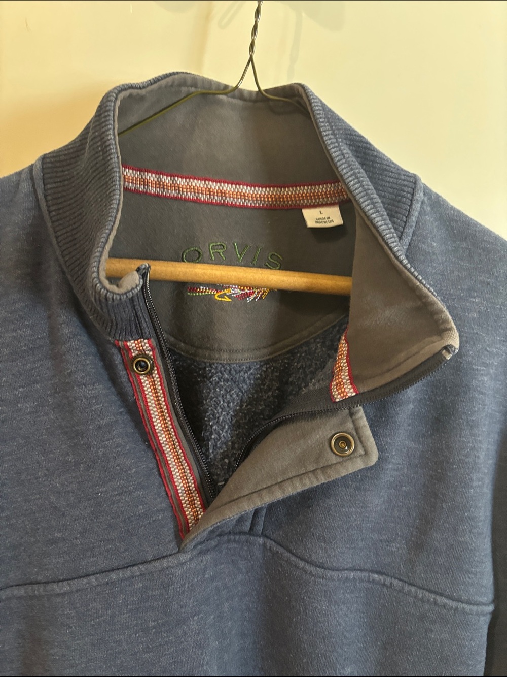 Orvis Men’s Navy Heather Zip-Up Sweater with Contrast Trim